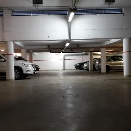 Aden Free Parking